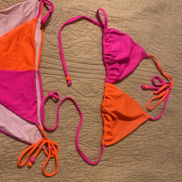 Swim wear - Picture 2 of 5